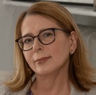 dr hab. n. med.  Iwona  Skoneczna